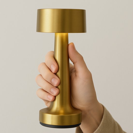 Romy – Tafellamp – Oplaadbaar – Voor Binnen & Buiten – 21 cm – Goud